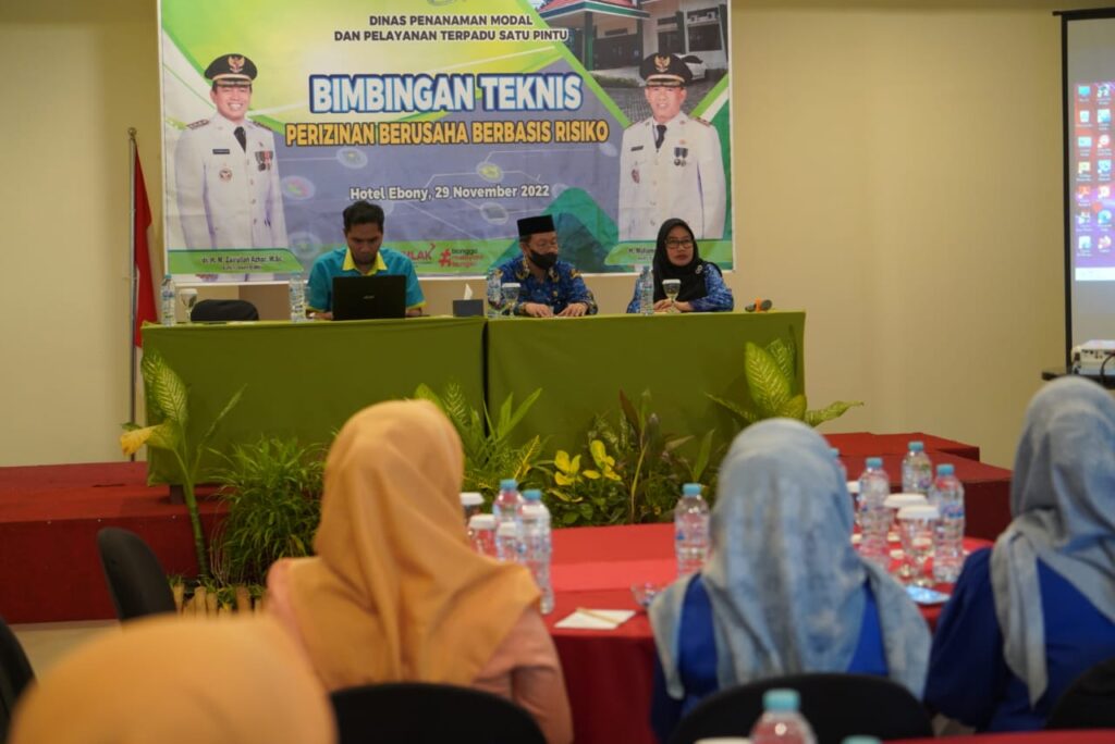 Dorong Pelaku Usaha Dalam Perizinan OSS-RBA, DPMPTSP Tanbu Adakan Bimtek