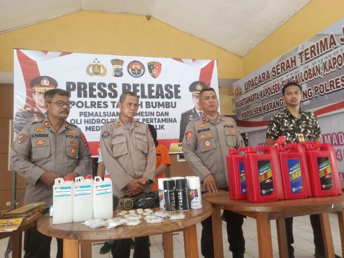 Polres Tanbu Ungkap Pemalsuan Produk Oli Pertamina Beromzet Jutaan Rupiah