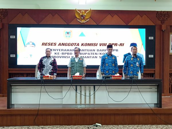 Sekda Tanbu Hadiri Reses DPR RI dan Penyerahan Bantuan dari BNPB