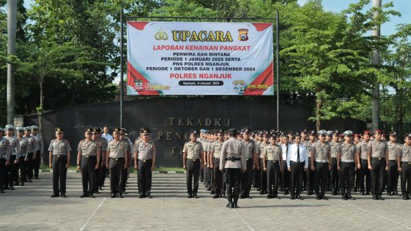 Kapolres Nganjuk Pimpin Upacara Kenaikan Pangkat Anggota Polri dan ASN Polri