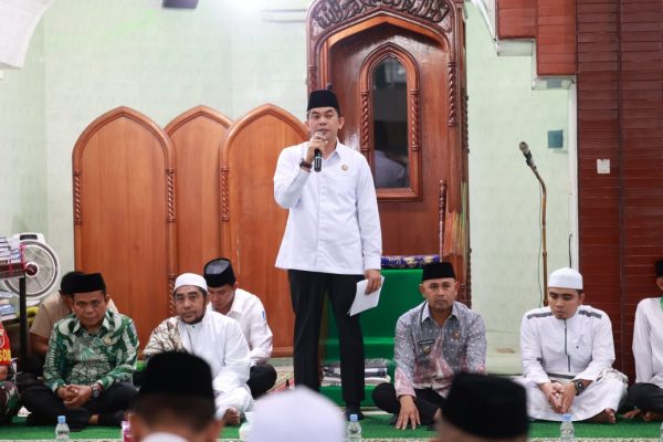 Bupati Bang Arul Sampaikan Pesan Kamtibmas pada Safari Ramadhan Bersama Masyarakat Kusan Hilir