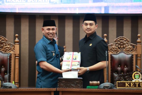 Wabup Tanbu Sampaikan LKPJ Pemerintah Daerah 2024