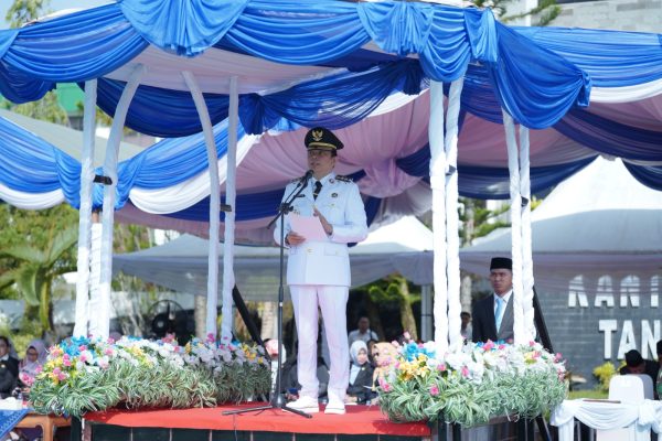 Pimpin Upacara Hari Otonomi Daerah Ke-29, Bupati Bang Arul Serukan Sinergi Menuju Indonesia Emas