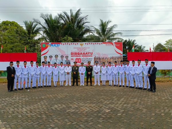 Camat Mantewe Pimpin Upacara HUT RI ke-80, Ajak Masyarakat Maknai Kemerdekaan