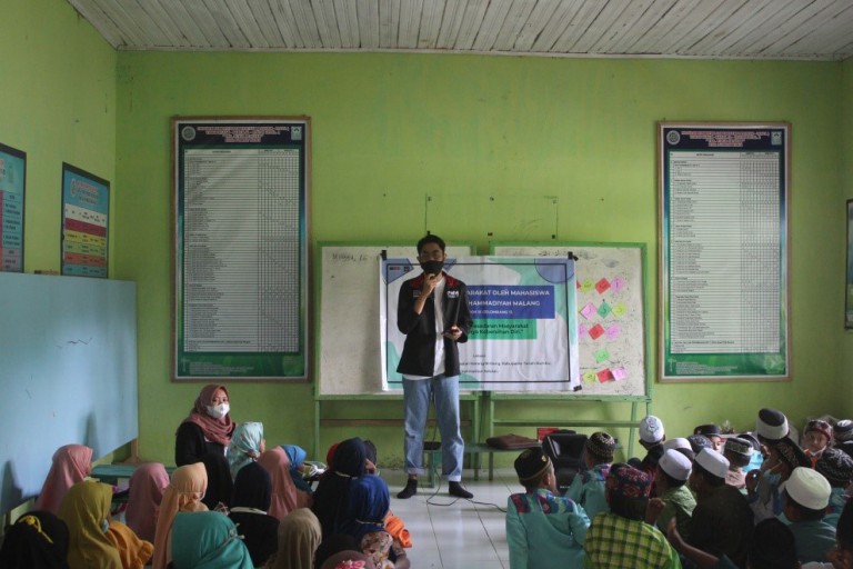 Psikoedukasi Cegah Covid-19, Mahasiswa UMM Turun Ke Desa