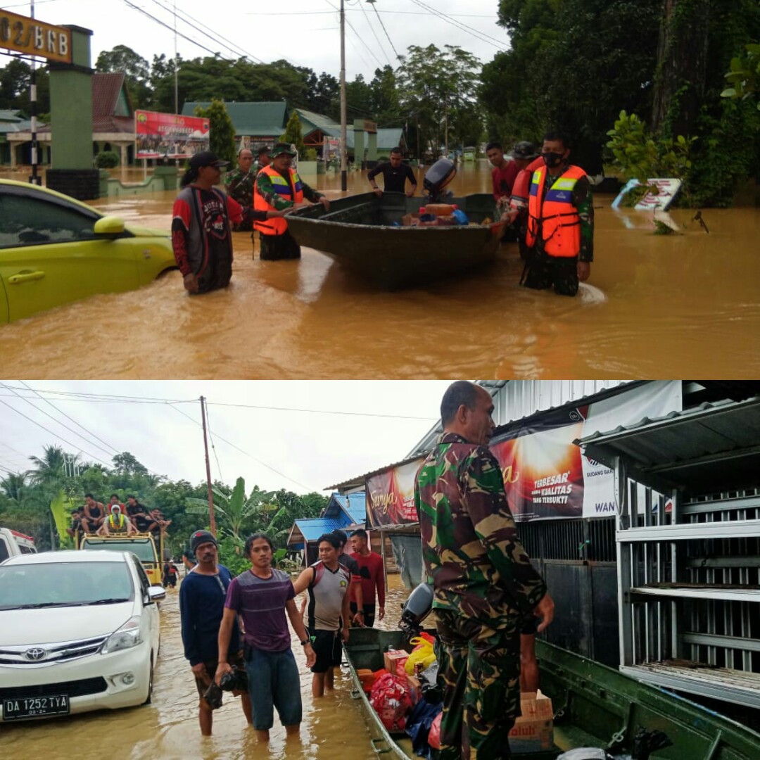 Turun Langsung, Dandim 1002/Barabai Bagikan Logistik Kepada Warga Terdampak Banjir