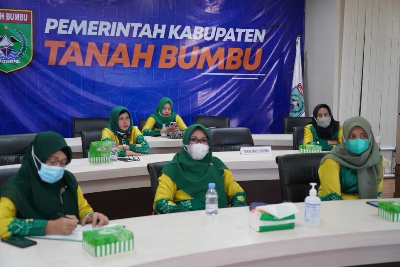 DWP Tanbu Ikuti Seminar Kesehatan Reproduksi Wanita di Pertemuan Rutin DWP se-Kalsel