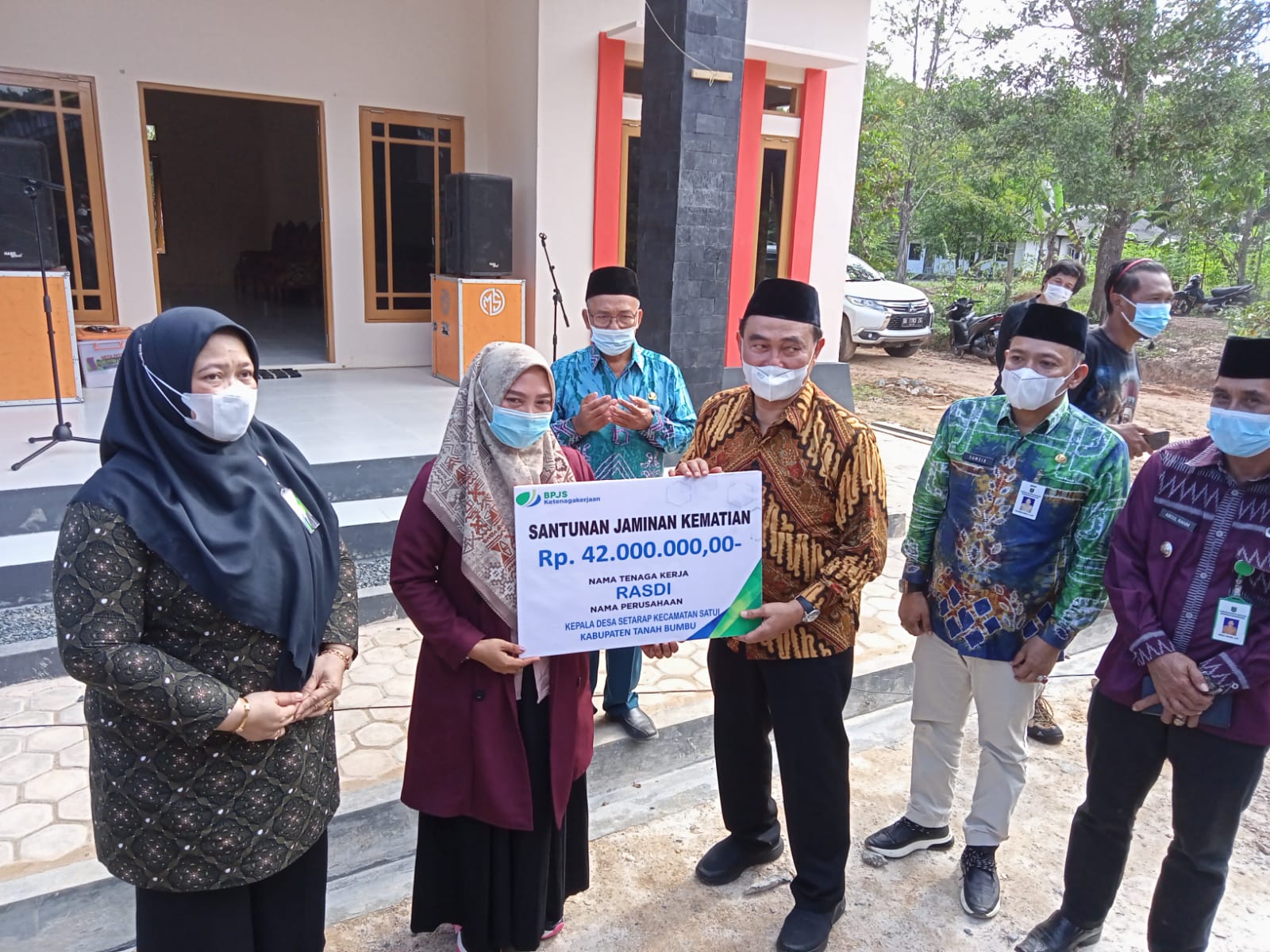 Kunjungi Kecamatan Satui, Bupati Tanah Bumbu Lantik 4 Pjs Kepala Desa Persiapan