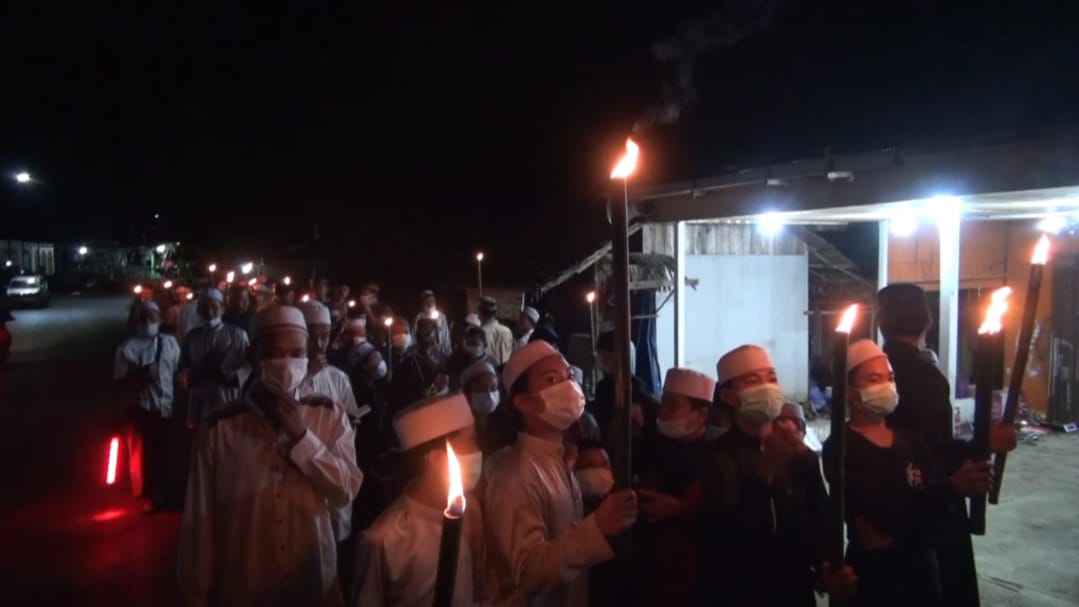 Warga Karang Bintang Gelar Tolak Bala Dengan Harapan Cegah Covid-19 Meluas