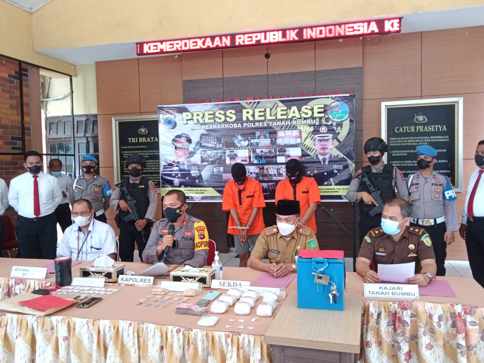 Kapolres Tanbu Pimpin Pemusnahan 2 Kg Narkotika Jenis Sabu dan Ekstasi