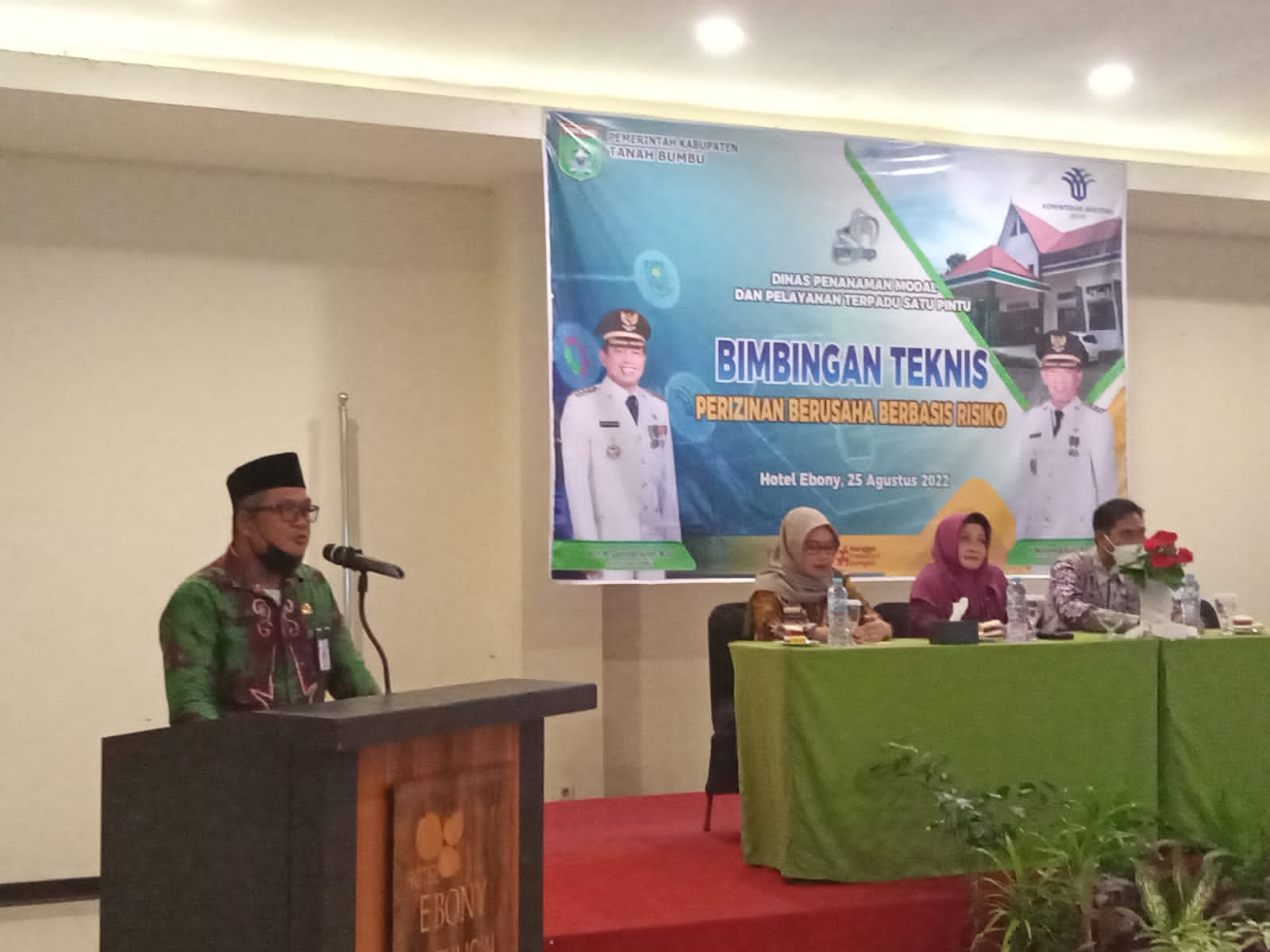 Gandeng Pelaku Usaha, DPMPTSP Tanbu Gelar Bimtek Perizinan Berusaha Berbasis Risiko