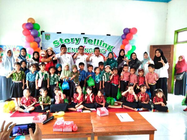 Story Telling Stimulus Gemar Membaca Anak