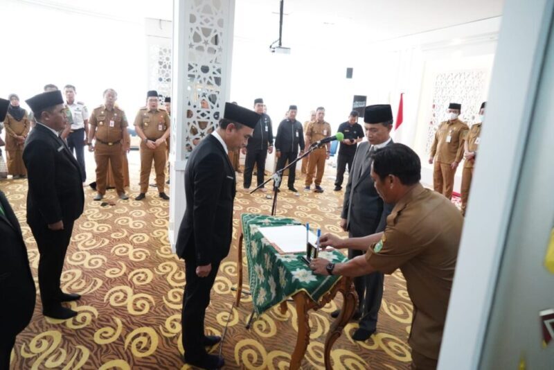 Penyegaran Jabatan, Sekda Tanbu Lantik Pejabat Eselon II, III dan IV