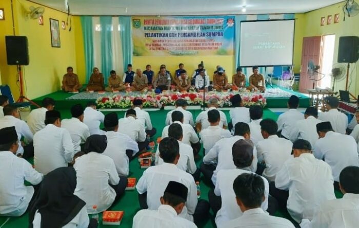 Anggota KPPS di Kecamatan Mantewe Dilantik, Ini Pesan Bupati