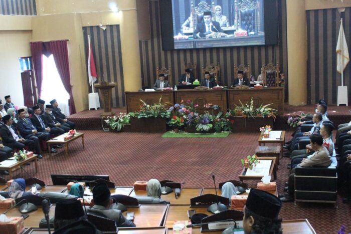 Jelang HUT Tanbu Ke-20, Bupati Sampaikan Pidato Dalam Rapat Paripurna DPRD