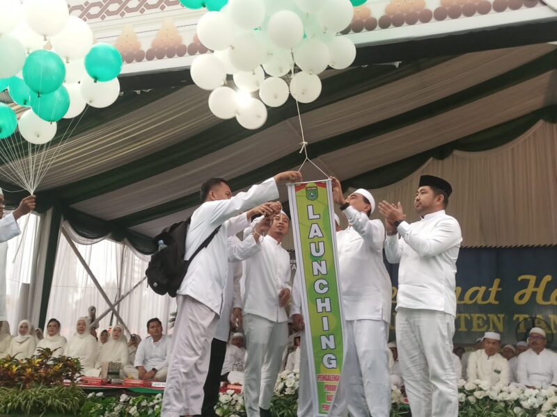 Pelepasan Balon Udara Tandai Launching Produk Pengalengan Ikan Khas Tanah Bumbu