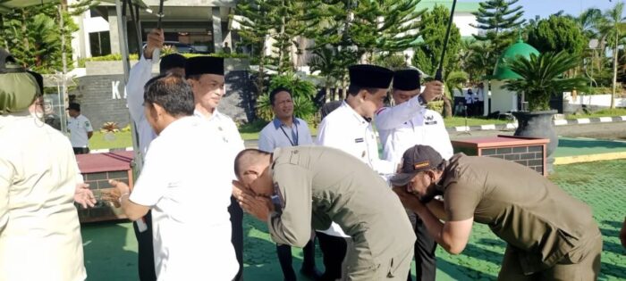 Hari Pertama Kerja Usai Libur Lebaran, Bupati Tanah Bumbu Halal Bihalal Bersama ASN