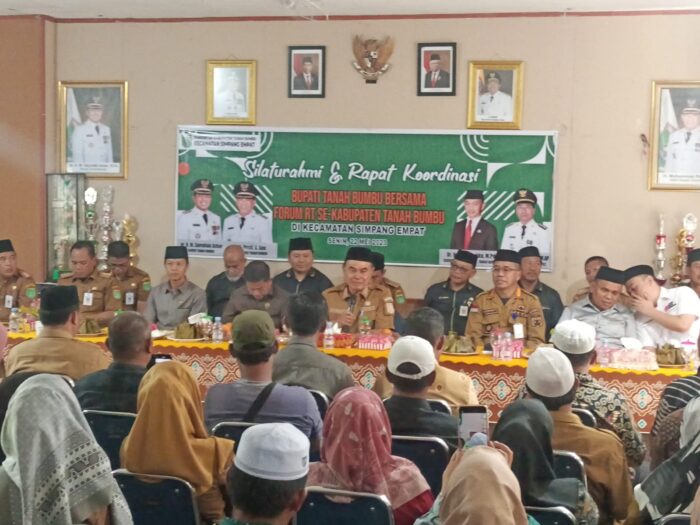 Bupati Tanbu Silaturahmi Dengan Forum RT Se-Kecamatan Simpang Empat