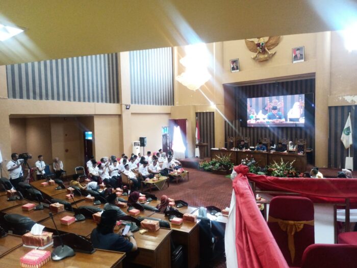 Bupati Sampaikan LPJ APBD TA 2022 Dalam Rapat Paripurna DPRD Tanbu