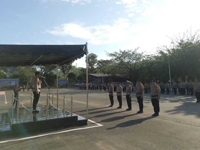 Polres Tanbu Gelar Apel Pengukuhan Polisi RW dan Apel Besar Satkamling
