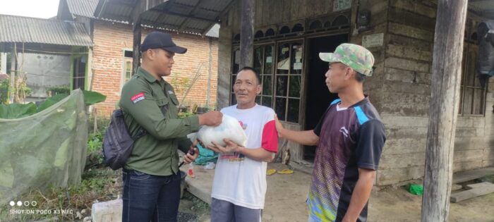 Posko Satu Jiwa Kembali Gelar Aksi Berbagi di Jum’at Berkah