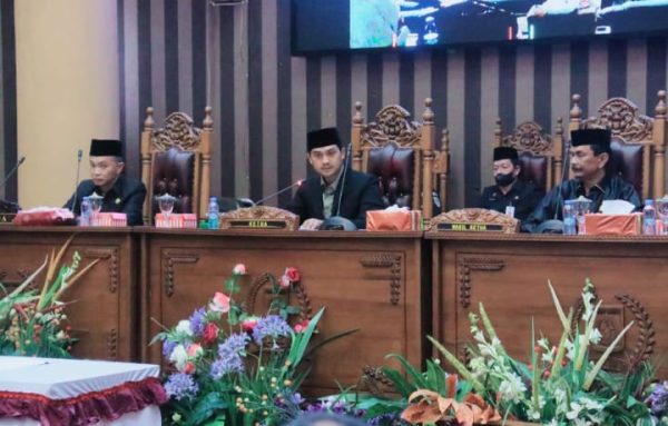 Dua Raperda Disetujui DPRD Tanbu, Ekskutif Berikan Apresiasi