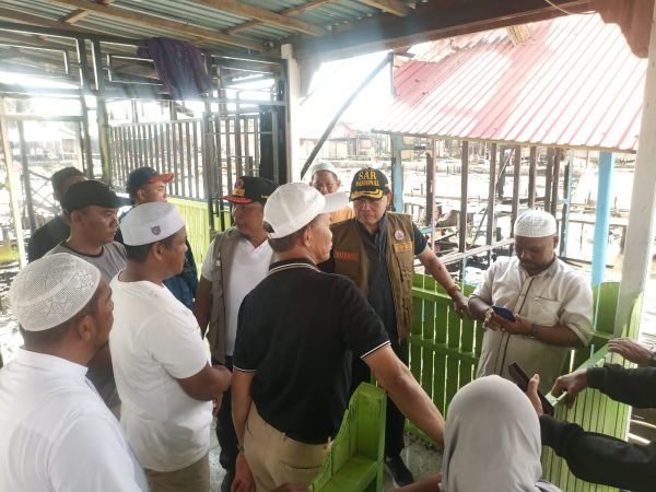 Bupati Tanah Bumbu Datangi Lokasi Kebakaran di Tungkaran Pangeran