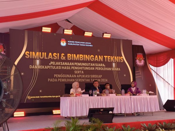 Fokus pada Kesiapan Teknis, KPU Tanbu Gelar Simulasi dan Bimtek Pemungutan Suara