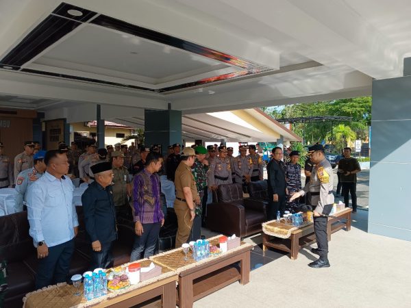 Polres Tanbu Gelar Apel Keberangkatan Personel Pengamanan TPS Pilkada 2024