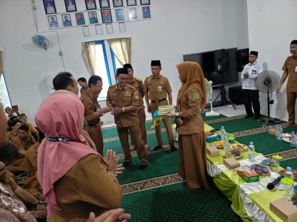 Perkuat Program SDSM, Bupati Zairullah Sambangi 12 Kecamatan di Tanbu