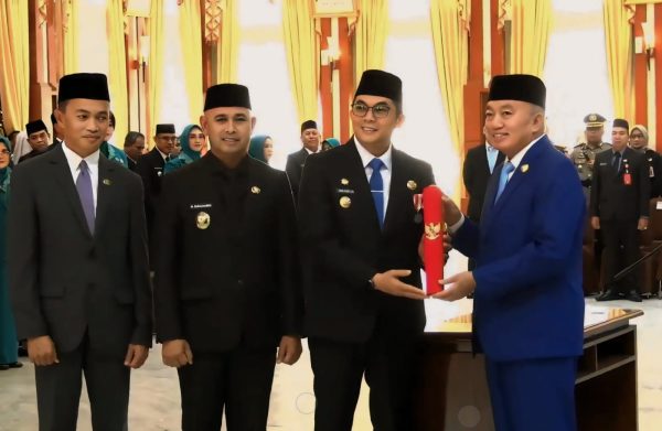 Andi Irmayani Rudi Latif Resmi Dilantik Sebagai Ketua TP PKK dan Ketua Tim Pembina Posyandu Kabupaten Tanah Bumbu Masa Bhakti 2025-2030