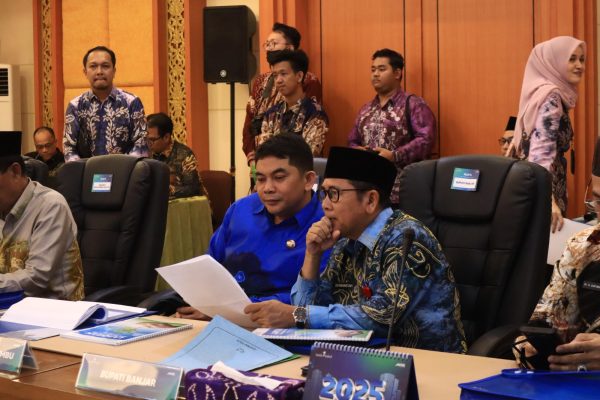 Hadiri RUPS Bank Kalsel, Bupati Tanah Bumbu Andi Rudi Latif: Dividen Untuk Pembangunan SDM dan Ekonomi Daerah