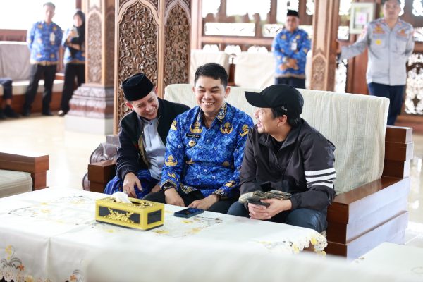 Bupati Tanah Bumbu Andi Rudi Latif Sambut Wakil Gubernur Kalsel untuk Safari Ramadan