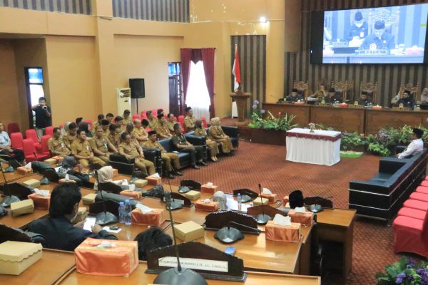 DPRD Tanah Bumbu Gelar Rapat Paripurna Penyampaian LPj APBD 2024