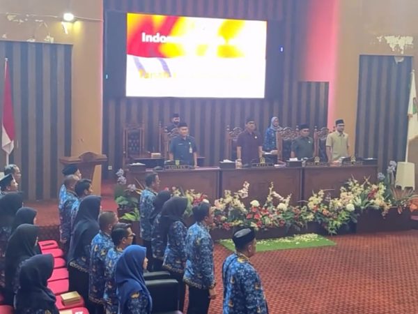 Bupati Tanah Bumbu Sampaikan Jawaban Atas PU Fraksi Terhadap LPJ APBD 2024
