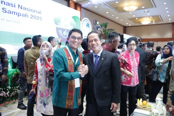 Bupati Tanbu Andi Rudi Latif Hadiri Rakornas Pengelolaan Sampah 2025