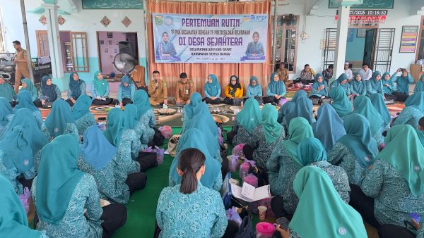 TP PKK Se-Kec. Simpang Empat Gelar Pertemuan Rutin di Desa Sejahtera