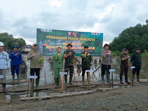 Bupati Tanbu Hadiri Penanaman Mangrove dalam Rangka HUT ke-67 Kodam VI/Mulawarman