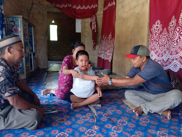 Anak Yatim Hingga Lansia, Warga Membutuhkan Terima Uluran Tangan Posko Satu Jiwa