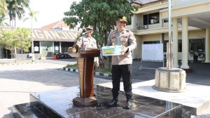 Kapolres Nganjuk Berangkatkan Anggota Umroh sebagai Bentuk Reward