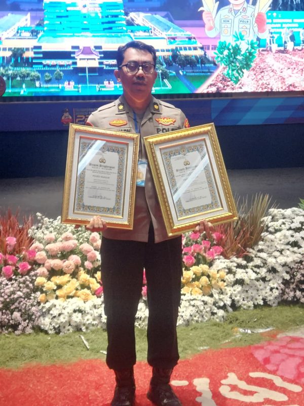 Polres Nganjuk Raih Dua Penghargaan di Rakernis SDM Polda Jatim