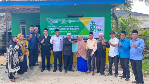Pemkab Tanbu Apresiasi BAZNAS Serahkan Bantuan Bedah Rumah Layak Huni