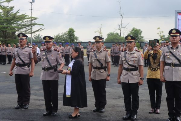 Kapolres Tanah Bumbu Pimpin Sertijab Kasat Tahti, Kapolsek Mantewe dan Kapolsek Batulicin