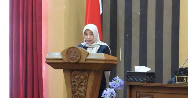 Rapat Paripurna DPRD, Pemkab Tanbu Sampaikan RAPBD 2026