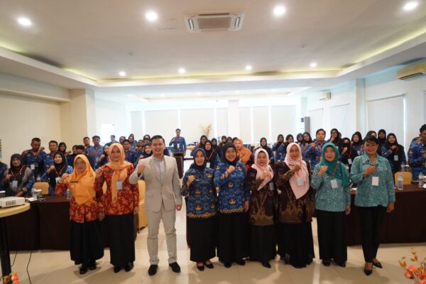 Petugas Balai Penyuluh DP3AP2KB Tanbu Ikuti Pelatihan Public Speaking