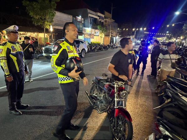 Operasi Malam Satlantas Nganjuk Hentikan Aksi Balap Liar di Jalan Ahmad Yani