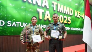 Kolaborasi Sukses! Bupati Tanah Bumbu Dianugerahi Penghargaan KSAD atas Dukungan TMMD, Dandim 1022 Raih Juara Nasional