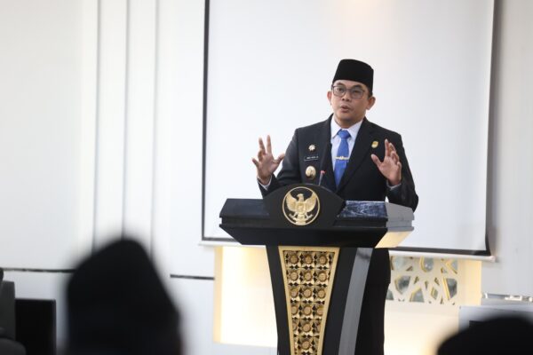Bupati Andi Rudi Latif Tekankan Peningkatan SDM Demi Tanbu Bebas Pengangguran