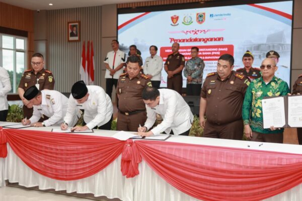 Bupati Andi Rudi Latif Teken MoU Implementasi Pidana Kerja Sosial, Tegaskan Dukungan Penguatan Tata Kelola Hukum