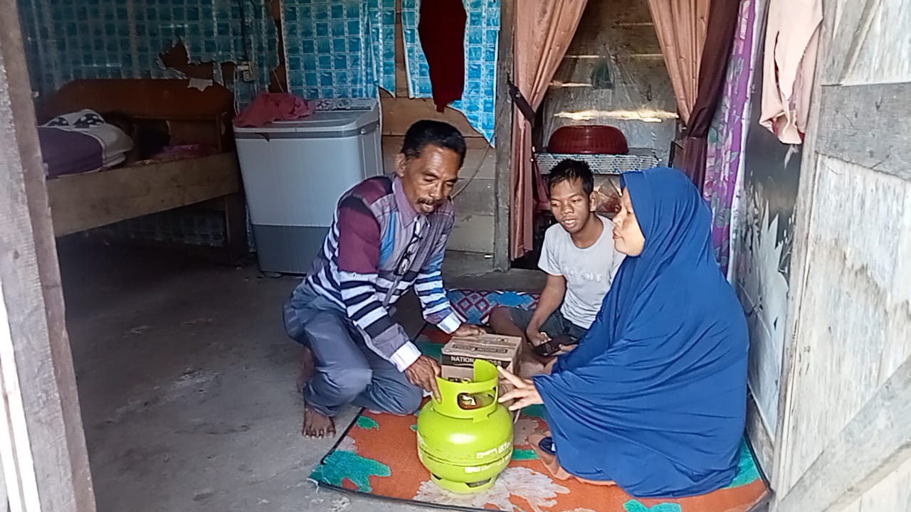 Kodim 1022/Tanah Bumbu Bersama Posko Satujiwa Salurkan Bantuan Kemanusiaan untuk Warga Terdampak Banjir Aceh